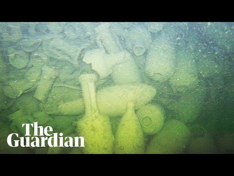 Ancient Roman ship carrying hundreds of jars discovered off Italian coast