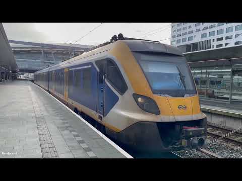 NS SNG 2345 rolt achteruit en vertrekt dan als leeg mat uit station Utrecht Centraal!