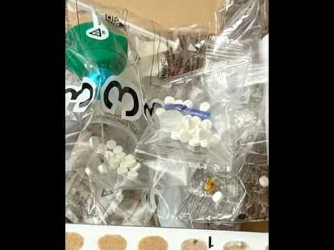 トレンド創作の動画サムネイル - The LEGO Set With Real Drugs Inside!!