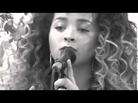 Ella Eyre - If I Go (Acoustic on Lorraine)