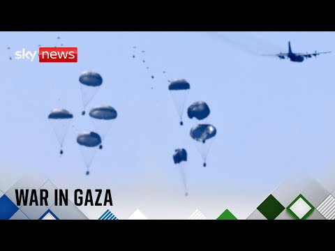 Gaza skyline as countries drop aid in parachutes