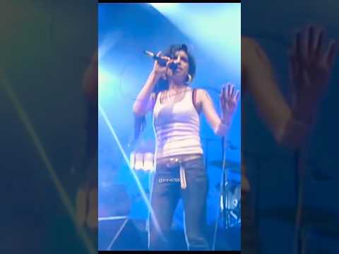 AMY WINEHOUSE ❤️❤️🕊️🕊️🥲 #music #youtubeshorts #lyrics #musician #live #amywinehouse