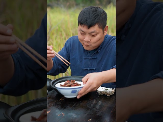 南瓜今天这手笔够大的呀#农村美食有多香 #干饭了 #mukbang #好吃还顶饱