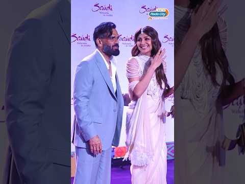 Dev  Anjali Reunited Shilpa Shetty and Suniel Shetty Shine on the Red Carpet Trending 36K views  play Short