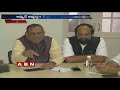 Uttam   Reddy meets Cong Core Committee in Delhi  on Seat sharing