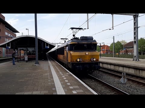 NS 1745 vertrekt met ICB vanaf Hilversum