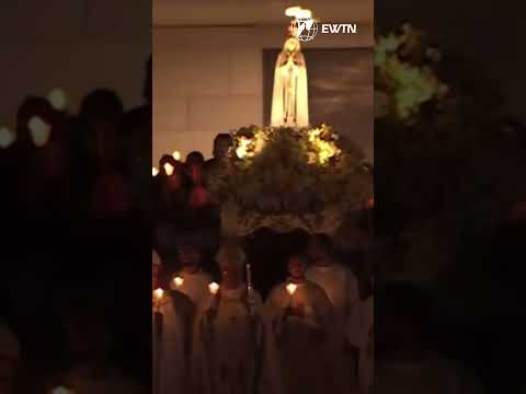 VIGILIA Y SANTO ROSARIO EN FÁTIMA