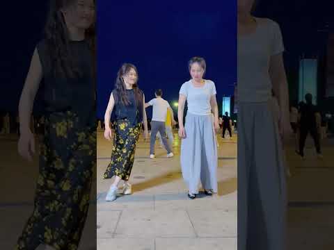 #bestshuffle #dance #fashion #dancer #trend #shuffle #cuttingshapes #shuffling #trending