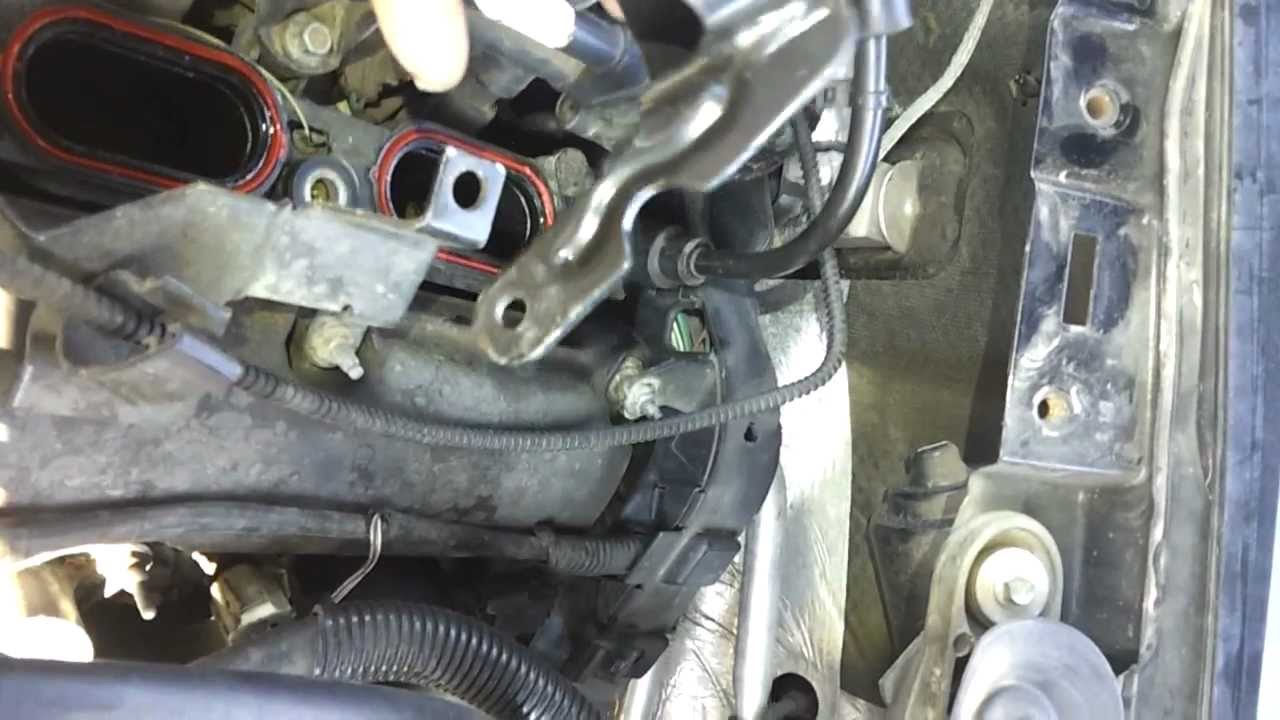 fuel pressure sensor on a lincoln ls v 6 2001 - YouTube 2004 lincoln aviator fuel filter 