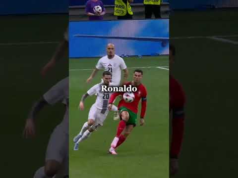 Lionel Messi vs Cristiano Ronaldo qui est le G. O. A. T