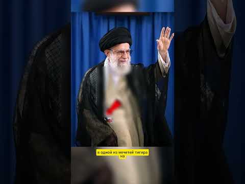 Почему он прячет руку