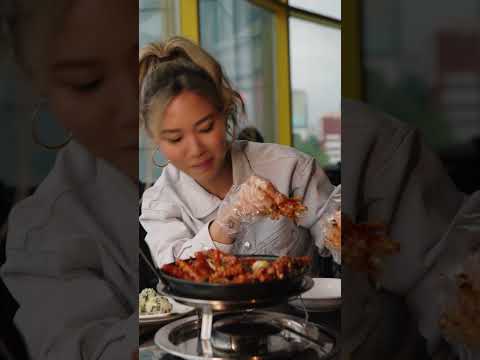 The best spicy Korean food in L.A. - chicken feet & crabs! 🔥🦀