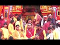 Badrinath Dham Kapaat LIVE: बद्रीनाथ मंदिर के कपाट खुले, श्रद्धालुओं की उमड़ी भीड़  - 00:00 min - News - Video