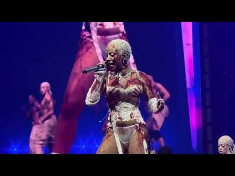 Doja Cat - Wet Vagina (Live) 4K