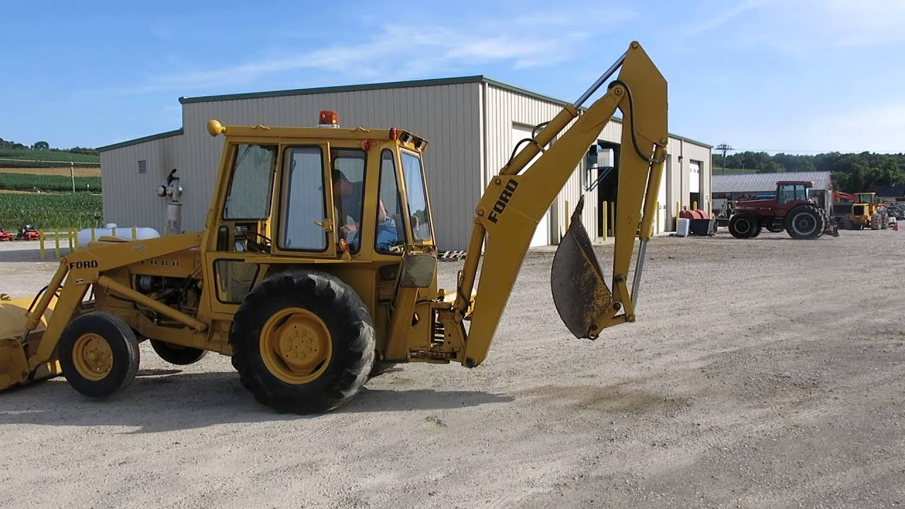 4500 Ford tractor backhoe #2