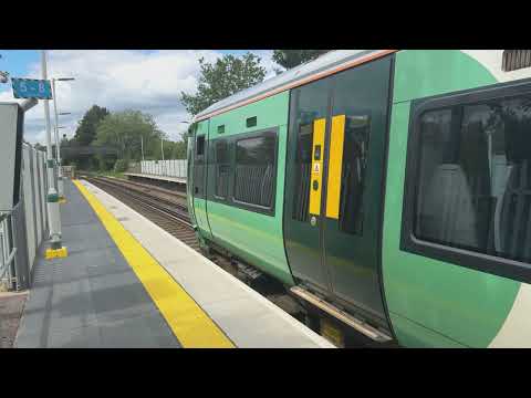 Class 377 - Southern Railway - Ashtead Station - 24th May 2024