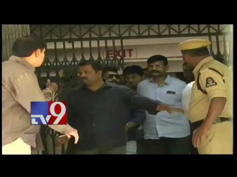 Drugs Case : Late Music Director Chakri name in Kelvin's interrogation Drugs Case : Late Music Director Chakri name in Kelvin's interrogation