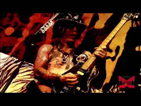 Sixx:A.M. - Life Is Beautiful (Live - Crue Fest)