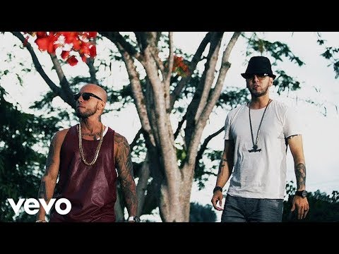 Alexis y Fido - Santa de mi devoción