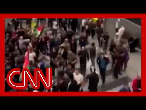 Crowd storms Russian airport after arrival of flight from Israel