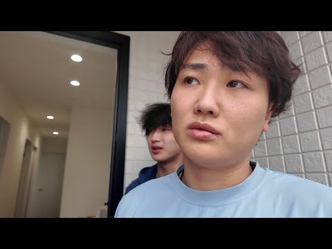 お母さんが出ていきました。。。