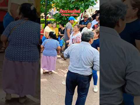 Baile y #tradicion #berriozábal #bailesmexicanos #danza #usa #tradiciones #baile #marimba #chiapas