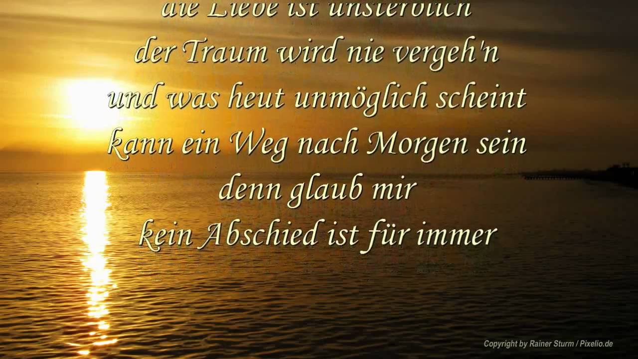 Es ist immer zu weit für Jmac und Kristine Crystalis Es ist immer zu weit für Jmac und Kristine Crystalis