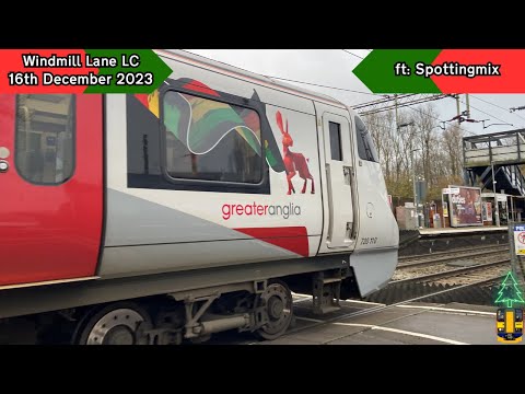 Christmas with Fabe 2023 Episode 15: Windmill Lane Level Crossing (16/12/2023)