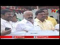 Balakrishna holds protest against Three Capital issue