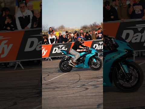 Le public du S2R était incroyable ! 🔥 The crowd at the Lyon 2 Wheels Show was incredible!