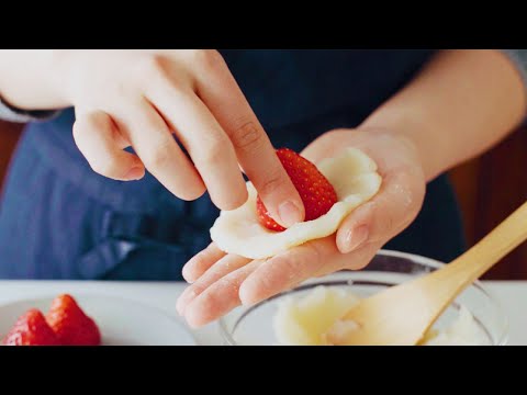 Zone Out to This Strawberry Daifuku ASMR | Tastemade Japan