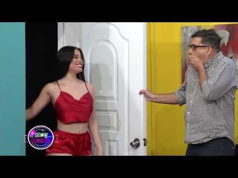 La vecina tiene miedo de dormir sola y quiere estar con el vecino | El Show de la Comedia