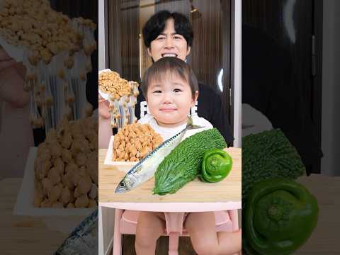 みにっくに嫌いな食べ物たくさん食べさせたら遂に食べるフリしだしたwww #shorts