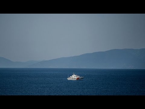 Tensão entre guarda-costeira grega e turca no mar Egeu