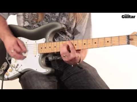 Guitar lesson: Tame Impala - Elephant (verse riff)