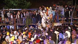 At least 17 coal miners have been killed and hundreds more are feared trapped underground after an explosion and fire in western Turkey.

Rescue teams are desperately trying to reach more than 200 wor