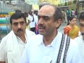 Suresh Babu offers prayers at Tirumala for Nene Raju Nene Mantri success