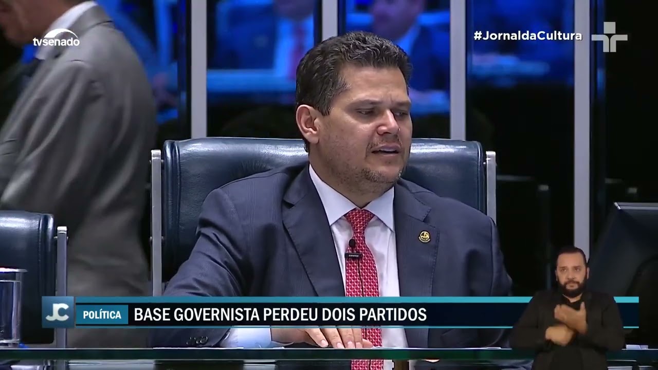 Ministro Celso Sabino desafia União Brasil e não deixa governo Lula