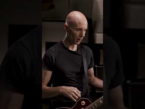 Riff Lords: Billy Howerdel of A Perfect Circle Shows You How to Play 3 Libras