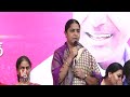 KCR Give Sarees To Women On The Occasion Of Bathukamma Festival  | V6 News  - 04:02 min - News - Video