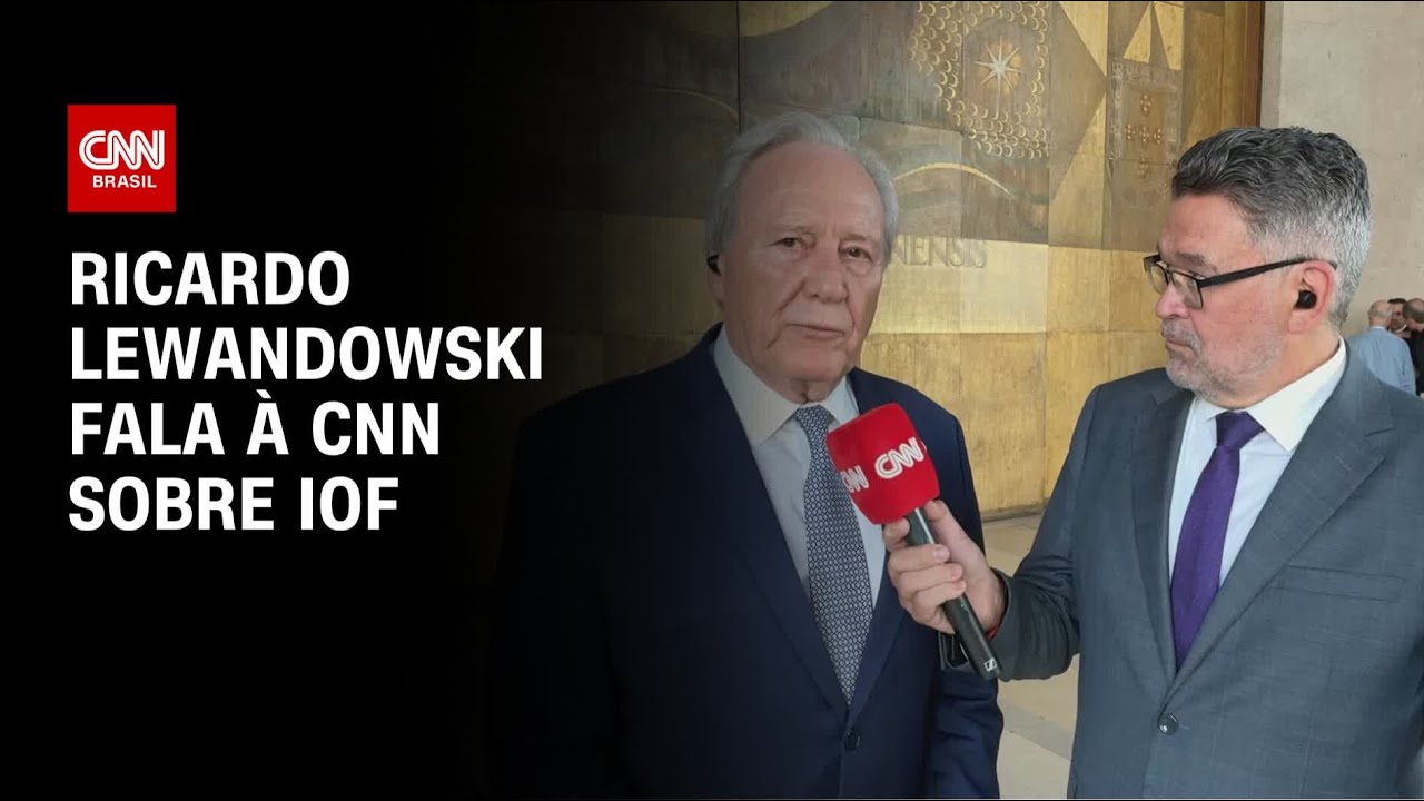 Ricardo Lewandowski fala à CNN sobre IOF no Fórum de Lisboa | BASTIDORES CNN