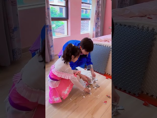 【斗罗大陆】唐三骑三轮车被人嘲笑，唐老六和唐舞麟攒钱为他买摩托！#斗罗大陆#唐三#唐老六#唐舞麟
