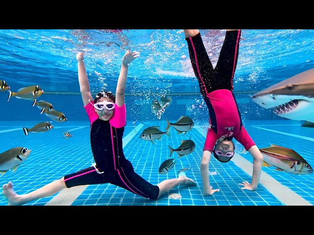 หนูยิ้มหนูแย้ม ว่ายน้ำสุดสนุกในหมู่บ้าน! เกมในสระฮาจนหัวเราะลั่น 💦🏊‍♀️
