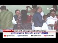 Jharkhand में INDIA की Rally: Tejashwi Yadav से लेकर Sunita Kejriwal तक, BJP पर जमकर बरसा विपक्ष  - 06:10 min - News - Video