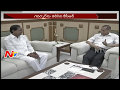 KCR meets Governor Narsimhan after Delhi tour