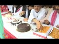 Samajwadi Party  : Workers Celebrate Akhilesh Yadavs Birthday in Lucknow | NEWS 9  - 03:08 min - News - Video