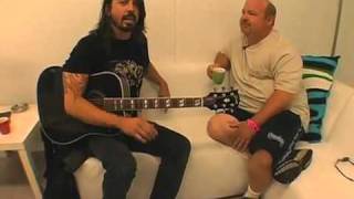 David Grohl shows how to make a pop song
