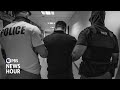 Photojournalist documents arrests outside of immigration hearings