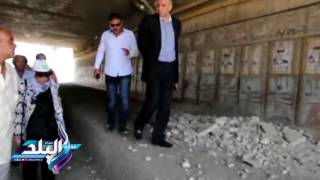 صدى البلد | محافظ القليوبية يتفقد موقع هبوط كوبرى الشموت ببنها ...