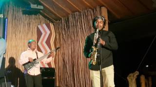 Sereetsi & The Natives - Maitsetsepelo (Live)